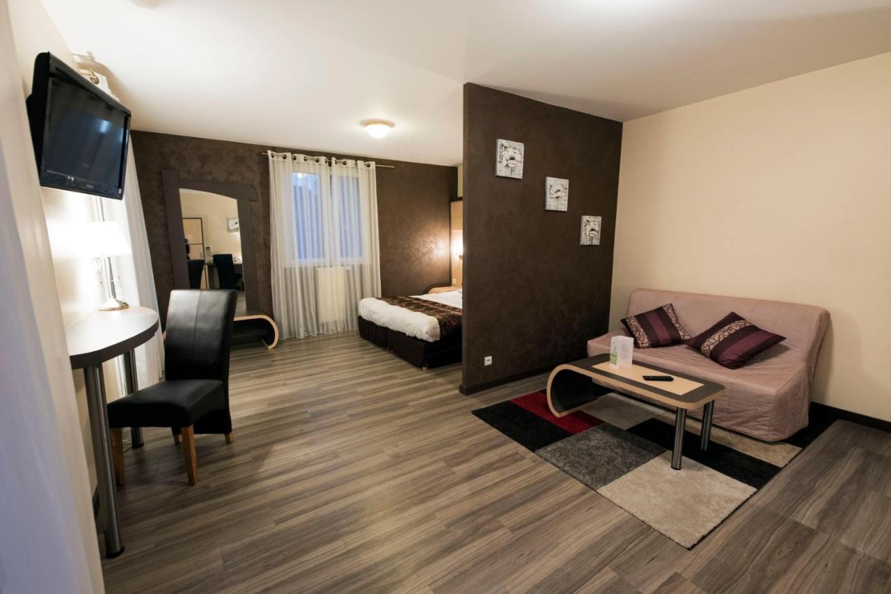 Hotel Pedagogique Coeur D'Apcher Saint-Chély-dʼApcher 外观 照片